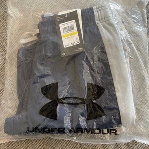 Boys under Armour youth medium sweat pants. New with tags in bag still!